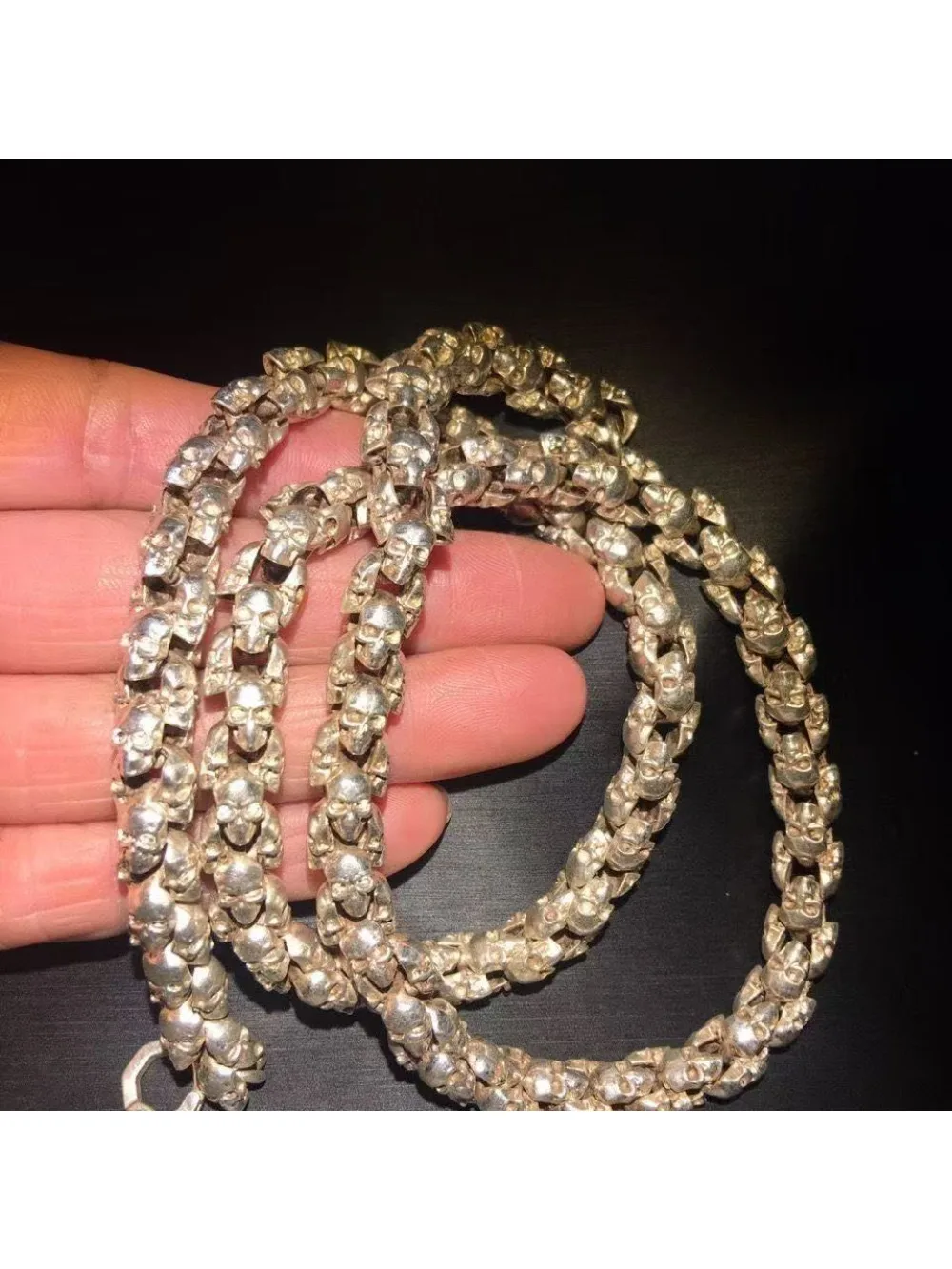 يتجمع الصين القلائد الفضية القديمة والجماجم والقلائد الفضية العرقية المصنوعة يدويًا قلادة رائعة على الموضة هدية شخصية للرجال