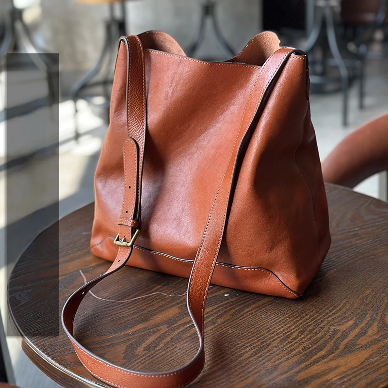 Genuine Leather Bucket Bag Vegetable Tanned Cowhide Leather Crossbody Shoulder Bag Retro Designer Bag Big Capacity for Shopping