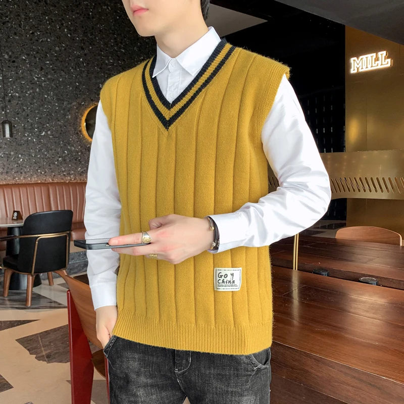 

Men's Fashionable High-quality Striped Knitted Home V-neck Vest Comfortable Windproof Warm Sleeveless Knitted Home Clothes Vest