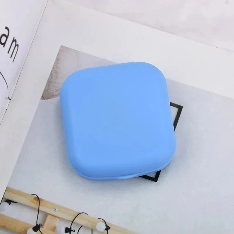 1 stks Mini Vierkante Contactlensdoos met Spiegel voor Vrouwen Kleurrijke Lensdoos Oogcontainer Mooie Reissets