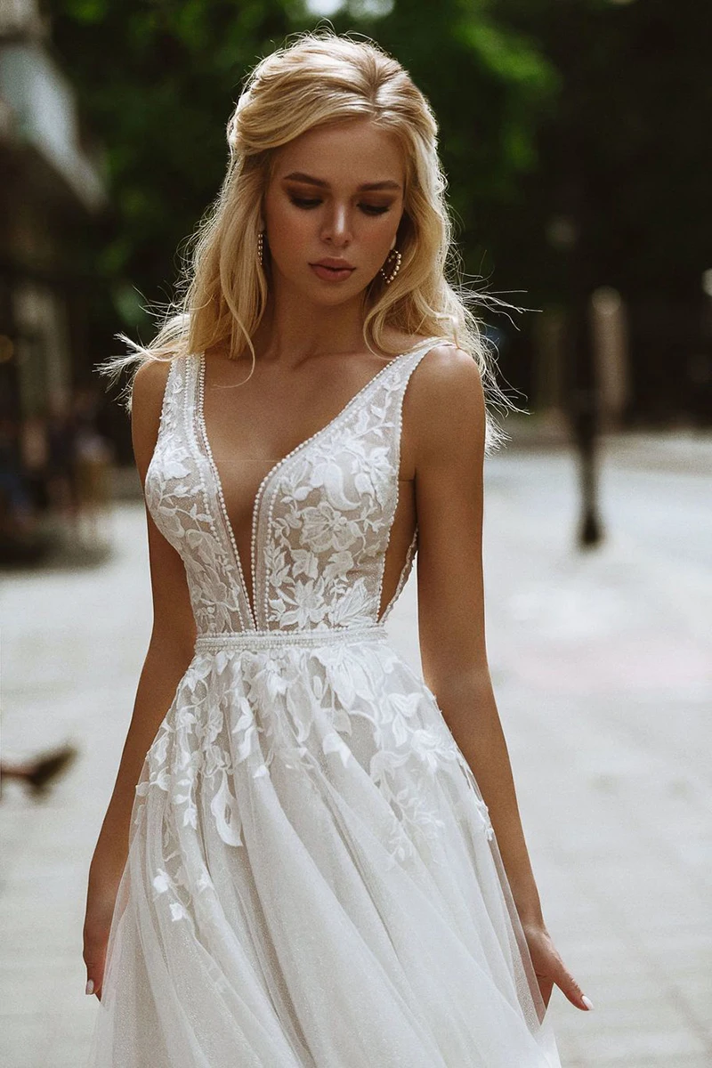 Robe de mariée en tulle avec col en V profond, robe de soirée blanche, dentelle au dos, charmantes robes de mariée de plage, patients de princesse Boho