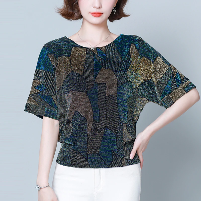

2022 Women Sexy Shining Silk Short Sleeve T Shirt Korean Summer Kawaii Laser Rainbow Tee Shirts Black Women Tops Clothing