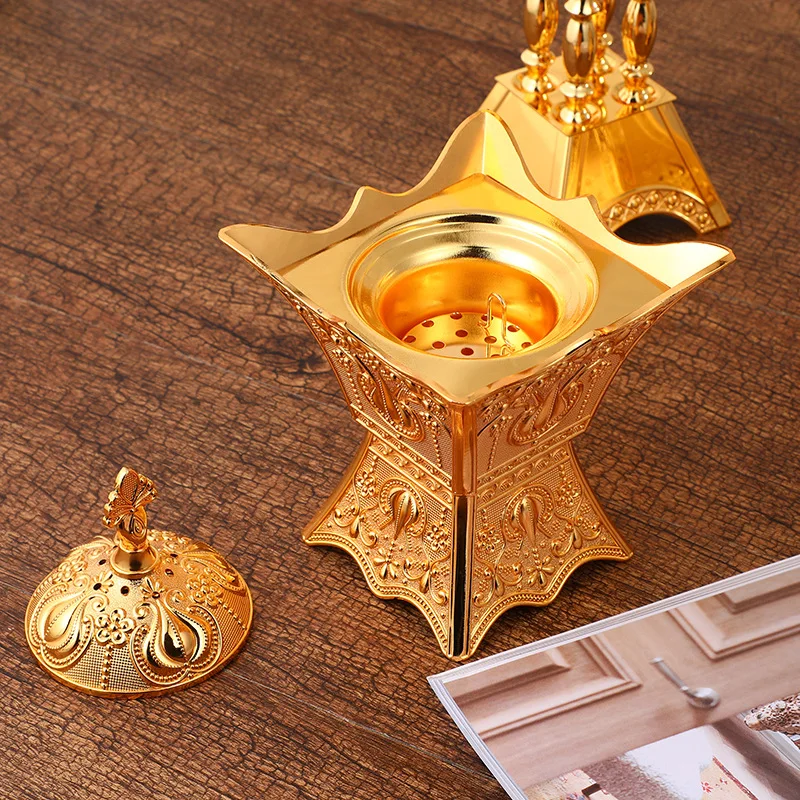 European-style church incense burner aromatherapy table, gold-plated classic four-corner incense burner, Middle
