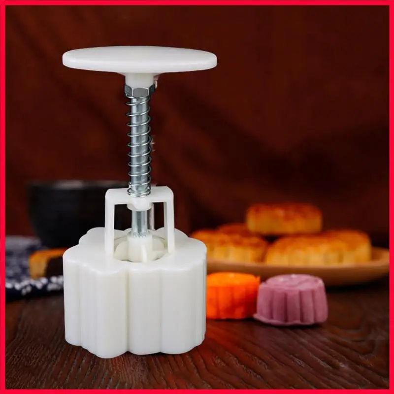 XX9B Moon Cake Mould Hand Pressure Cookies Cutter Exquisite Gold Fish Pastry Tool Mooncake Maker Baking Gift