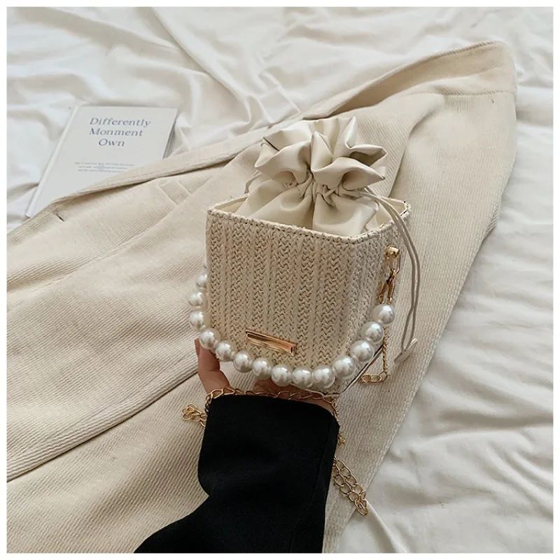 2024 New Fashion Pearl Chain Woven coulisse borsa quadrata piccola a spalla singola inclinata da donna, borsa a tracolla da donna