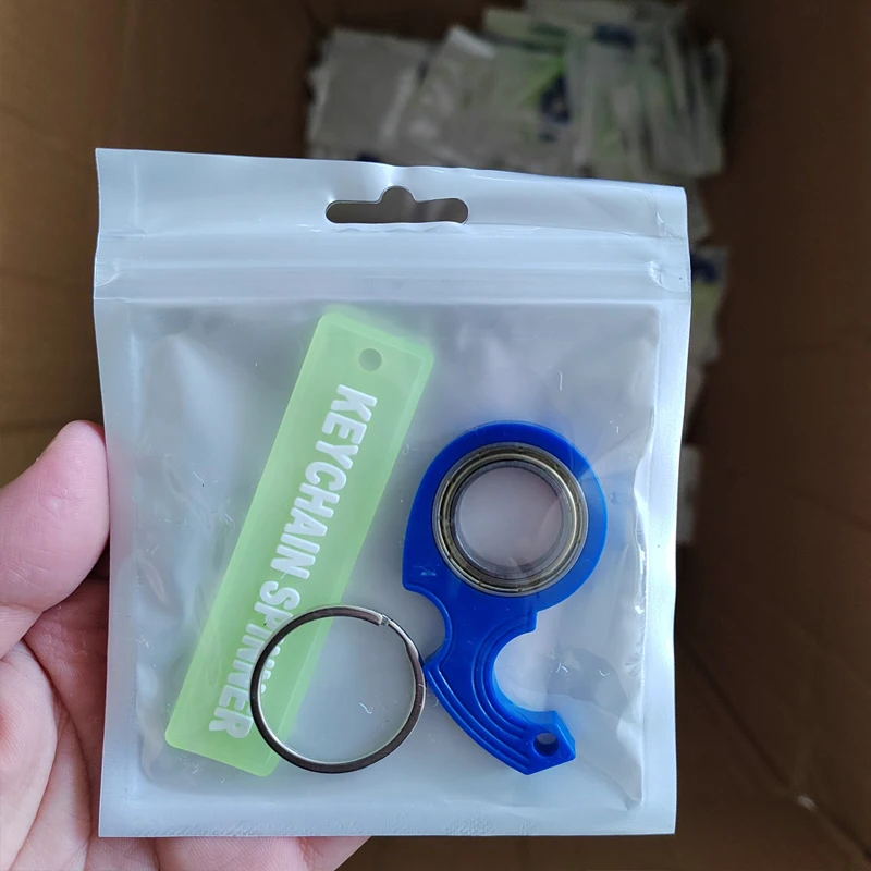 クリエイティブキーホルダースピナー フィジェットトイ キーリング付き クールなEDCグッズ 不安、ADHD、ストレス解消おもちゃ ティーン、男の子、女の子、大人向け