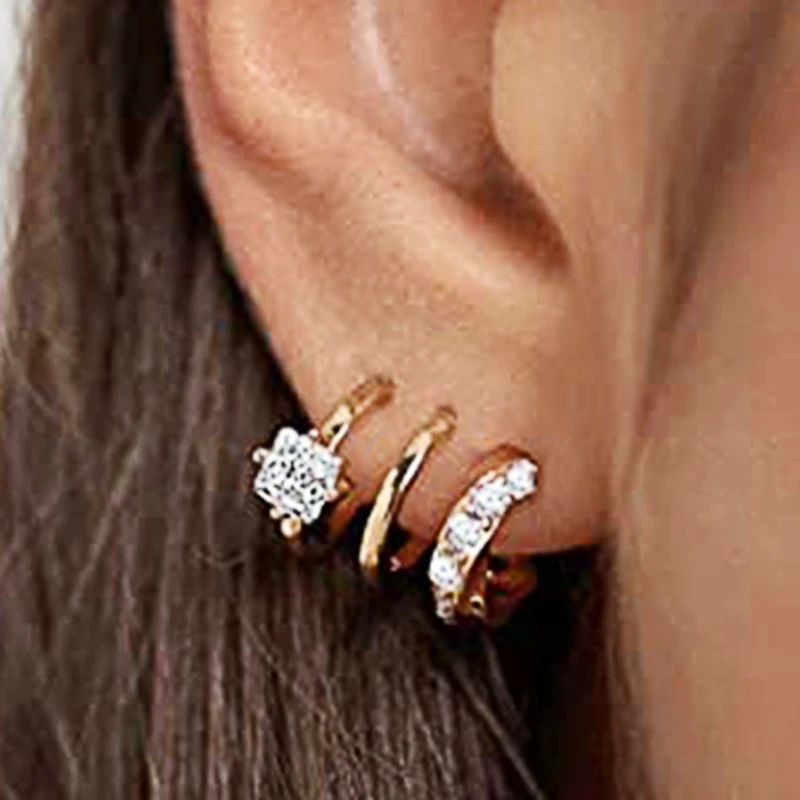 Huitan Trendy Prinzessin CZ Klaue-form Stud Ohrringe für Frauen Einfache Vielseitige Ohr Piercing Zubehör Mode Schmuck Großhandel
