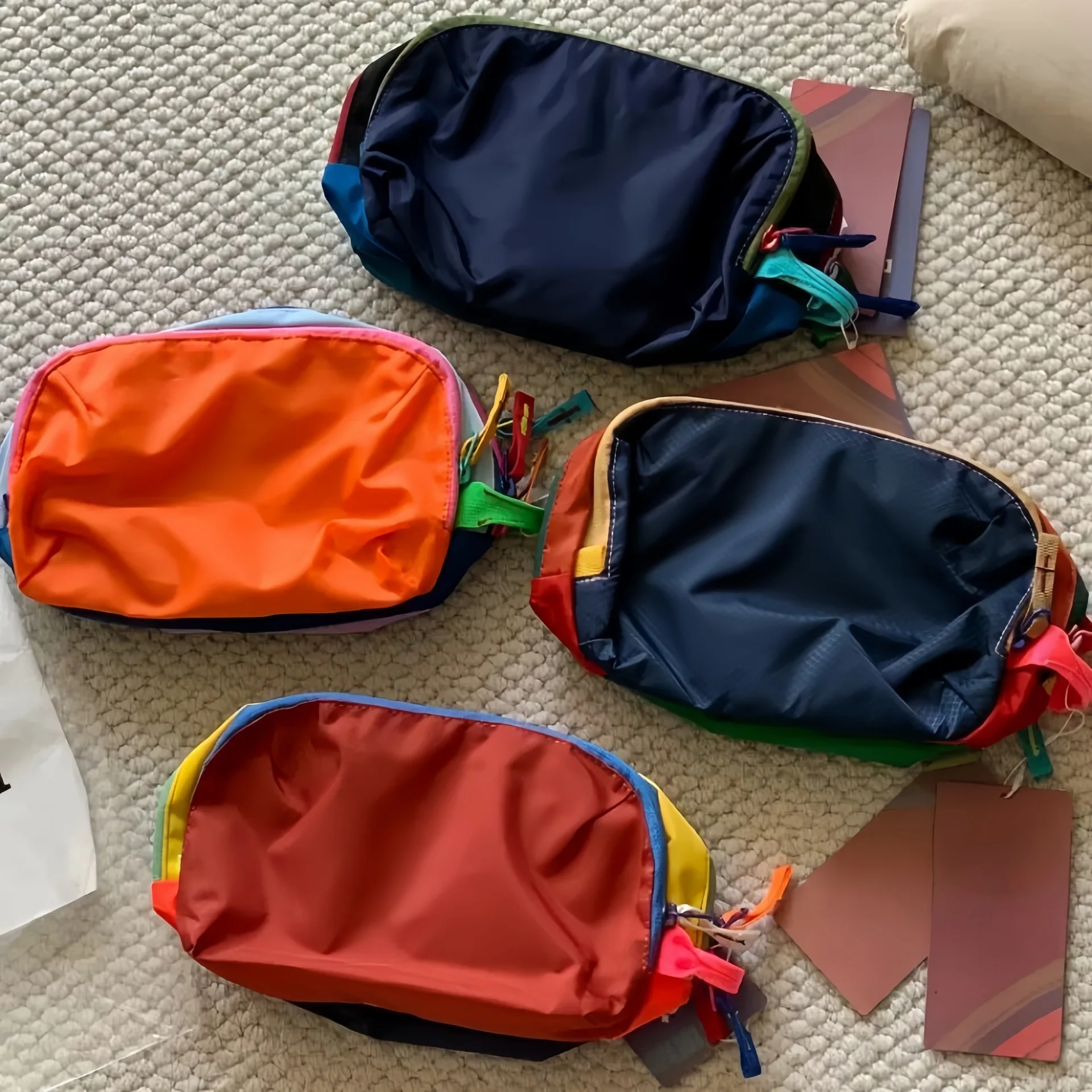 2025 Waterproof Nylon Toiletry Bag Large Capacity Travel Cosmetic Organizer Dopamine Color Sport Storage Bag for Women Men