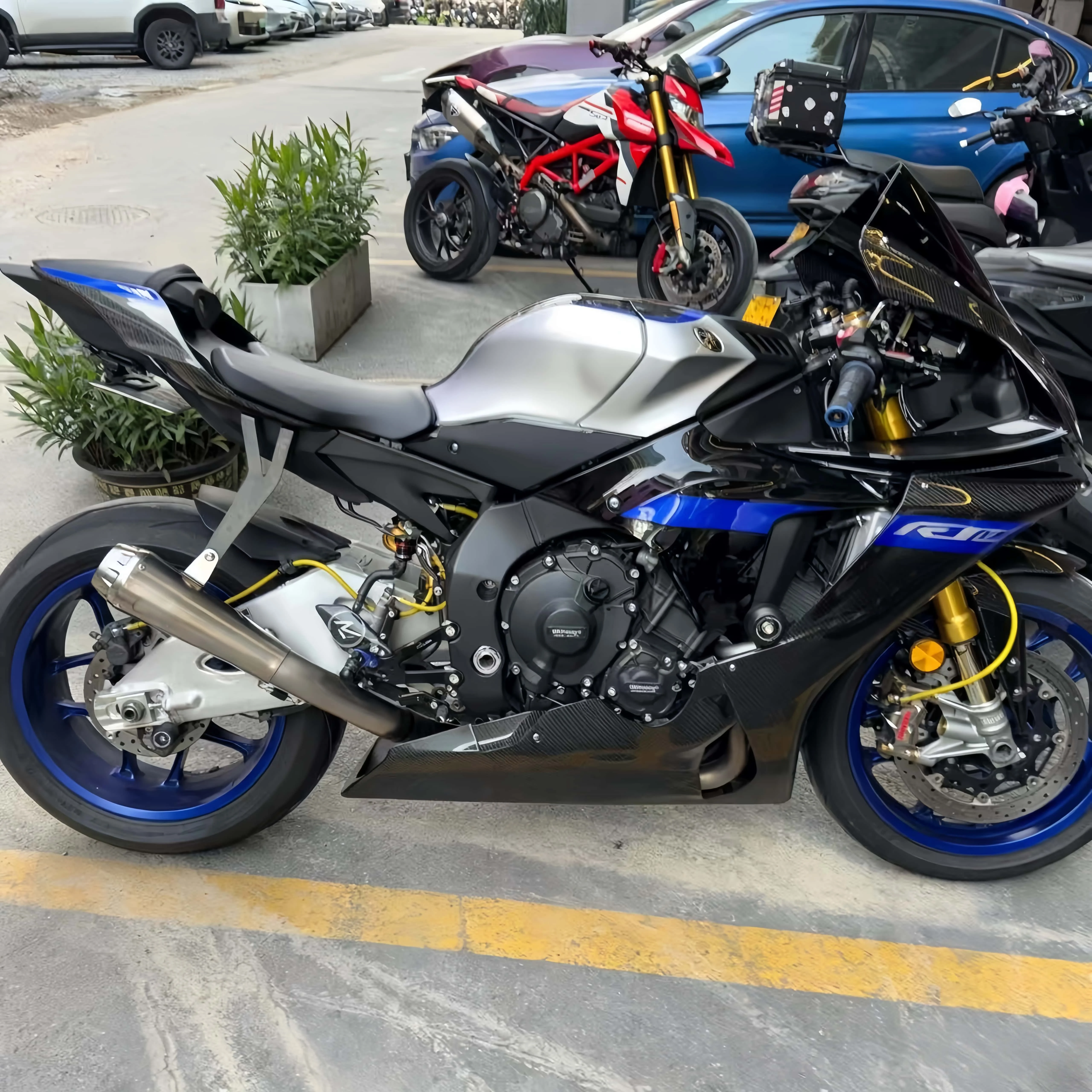 Motorcycle exhaust kit for Yam - Model Kit Yamaha R1 review and price