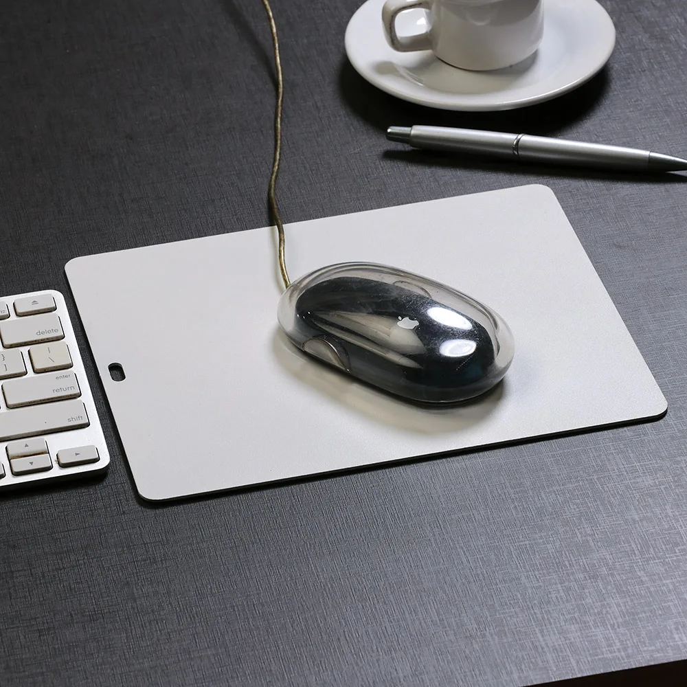 Rigid-Rigid Mouse Pad for Bed or Sofa in Aluminum-White