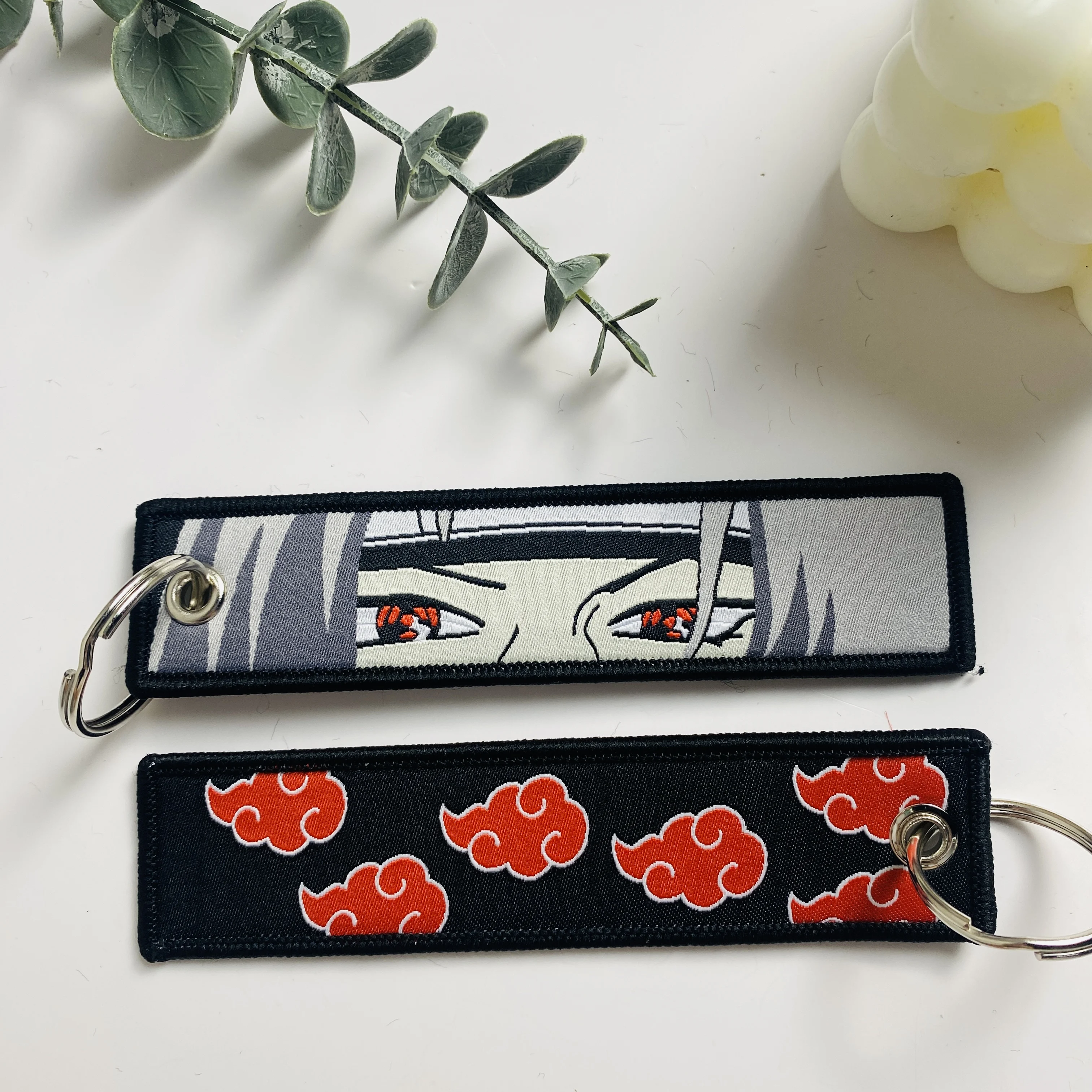 Брелки с вышивкой в стиле аниме, уникальные брелки для ключей в стиле манга, держатель для автомобильного рюкзака, брелок для ключей Chaveiro, ювелирные аксессуары, подарки