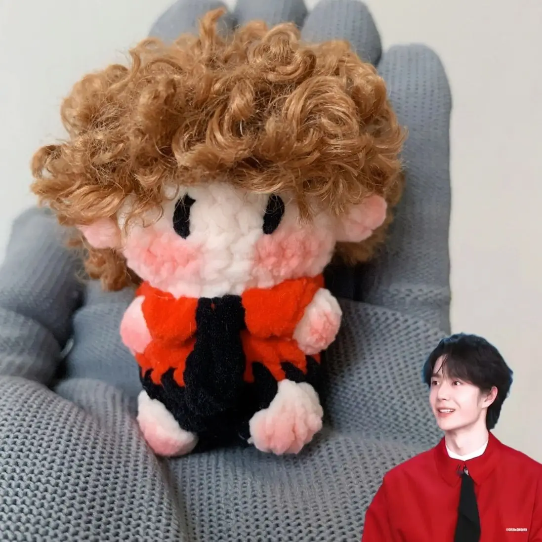 Wang Yibo series of crochet doll pendants, hand-knitted dolls, bag keychain pendants view 5