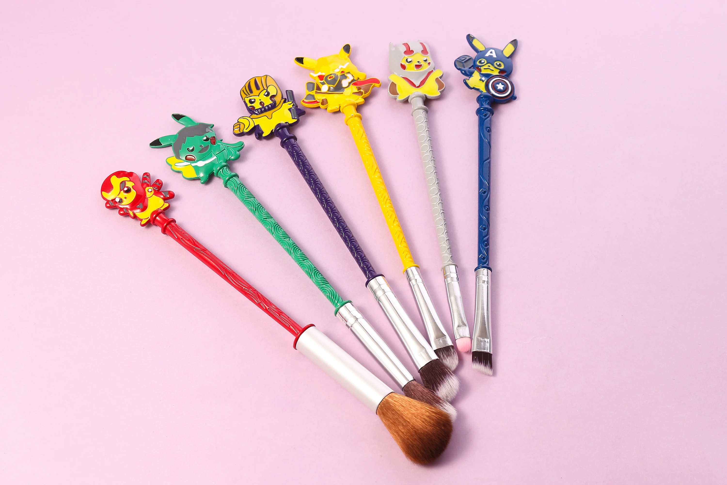 6Pcs/Set Kawaii Anime Pokemon Makeup Brush Marvel Collection Pikachu Portable Soft Concealer Brush Beauty Foundation Toy Gifts