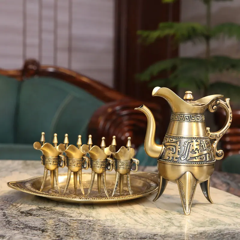 European bronze Baijiu wine set, household metal wine jug, large-capacity creative one-bite cup, retro light luxury ornament
