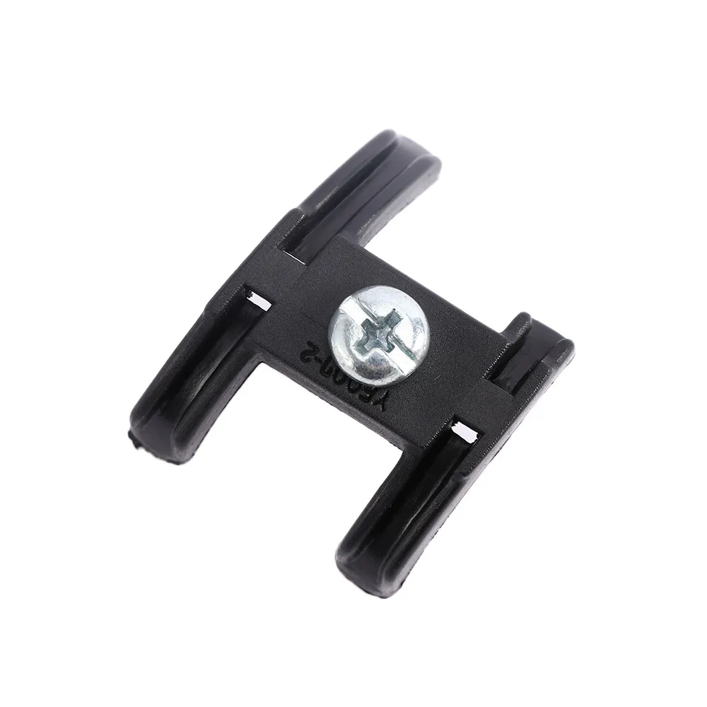 

Аксессуары для шоссейных и горных велосипедов: направляющая для тросов переключателей, держатель тросов, направляющая для тросов каретки.