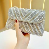 Pearl Women's Clutch Purse Designer Handbag Elegant Vintage Crossbody Bag Shiny Party Wedding Dress Shoulder Bag for Ladies