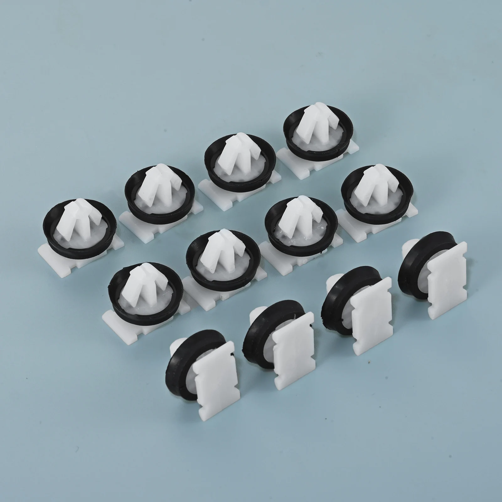 30pcs Fender Wheel Flare Rocker Panel Moulding Clips 11547581 for Chevrolet Buick Cadillac GMC XT5 XTS Equinox Impala Silverado