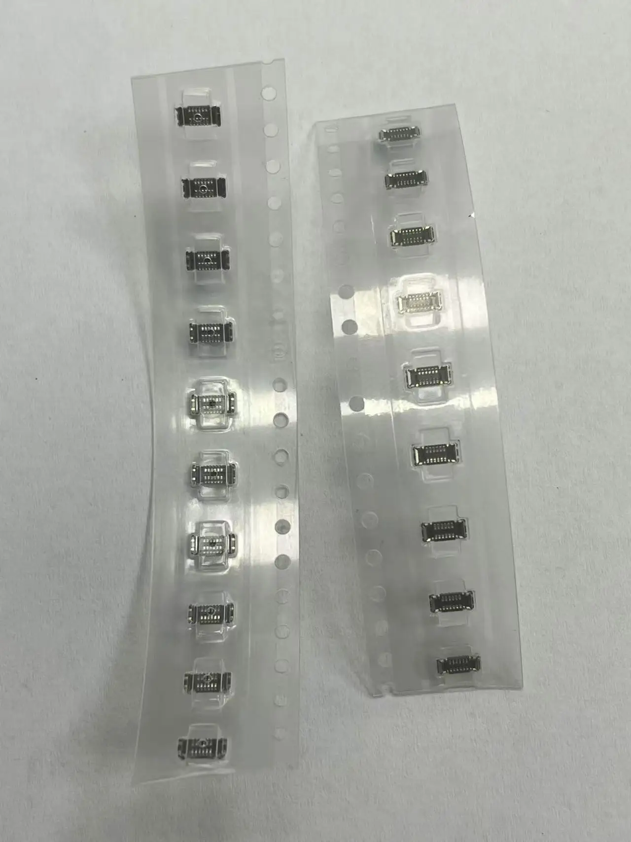 

Touch Bar Touch Connector on Motherboard Flex Cable For Macbook Pro Air Retina A2338 A2251 A2289 A2159 A1706 A1707 A1989 A1990