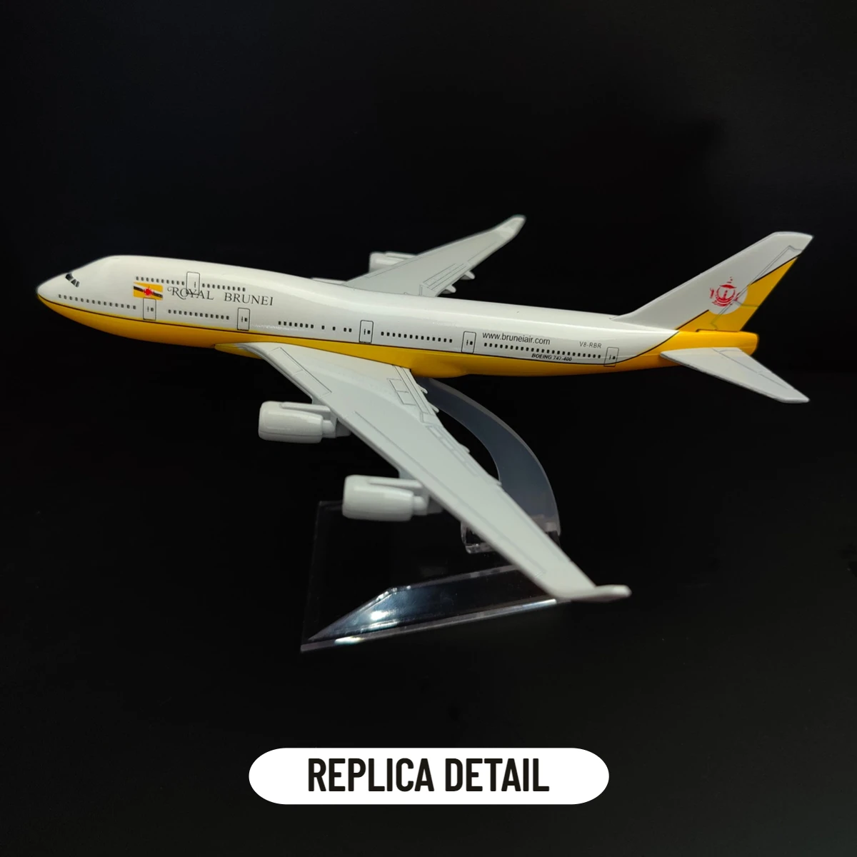 1:400 Scale Metal Aviation Miniature, Royal Brunei B787 Aircraft Replica Airplane Model, Kids Room Decor Xmas Gift Toys for Boy