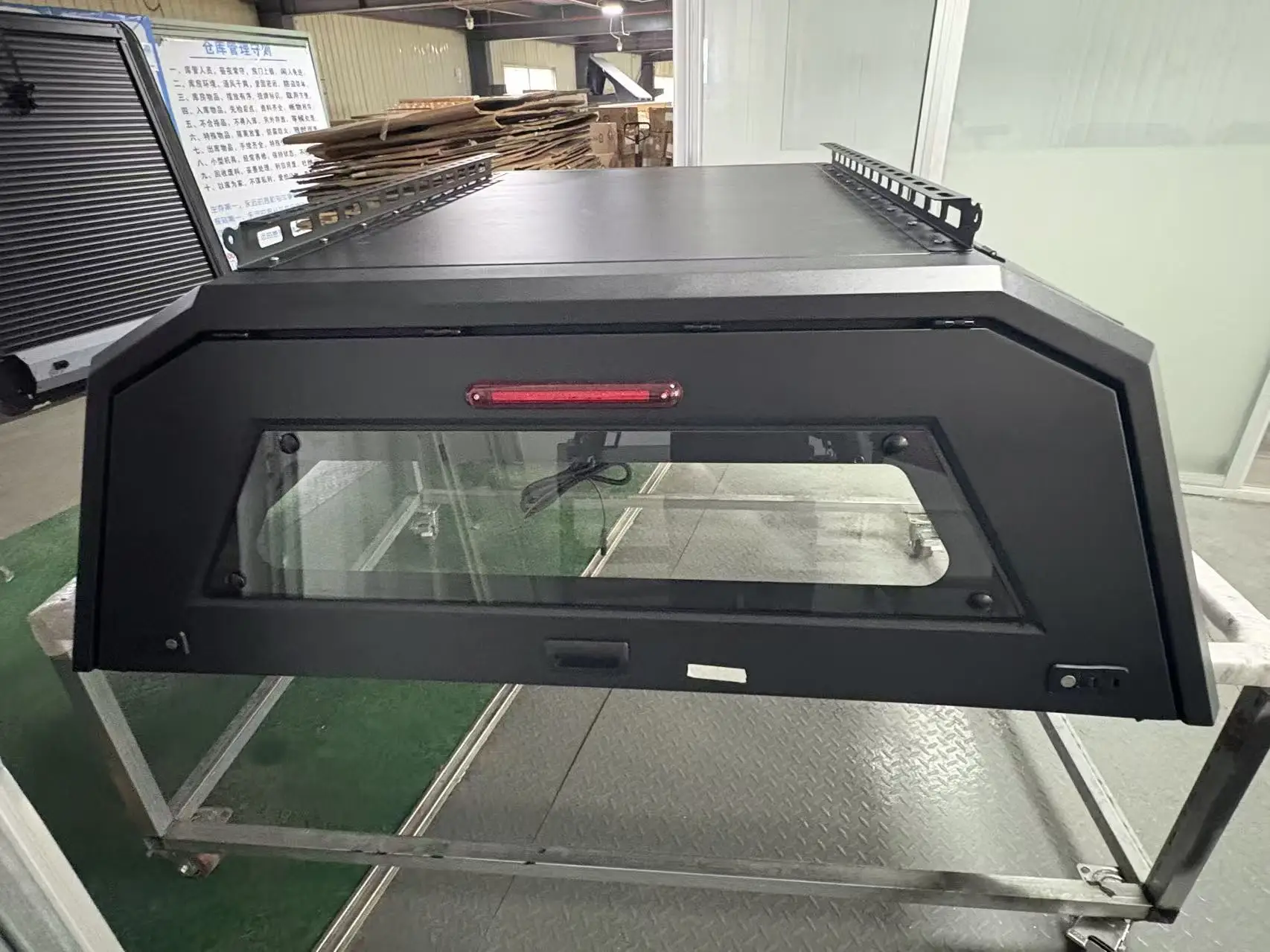 Durable Aluminum Alloy High Canopy Cover for Pickup Trucks-Easy Installation & Cargo Protection Auto Part