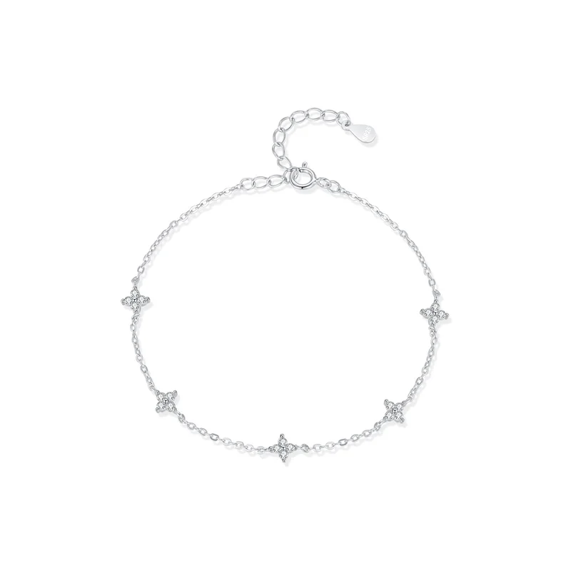 

Dawn's Jewel Elegant Fourleaf Clover Bracelet in S925 Sterling Silver with Diamond Tassel Temperament Hand Jewelry for Women