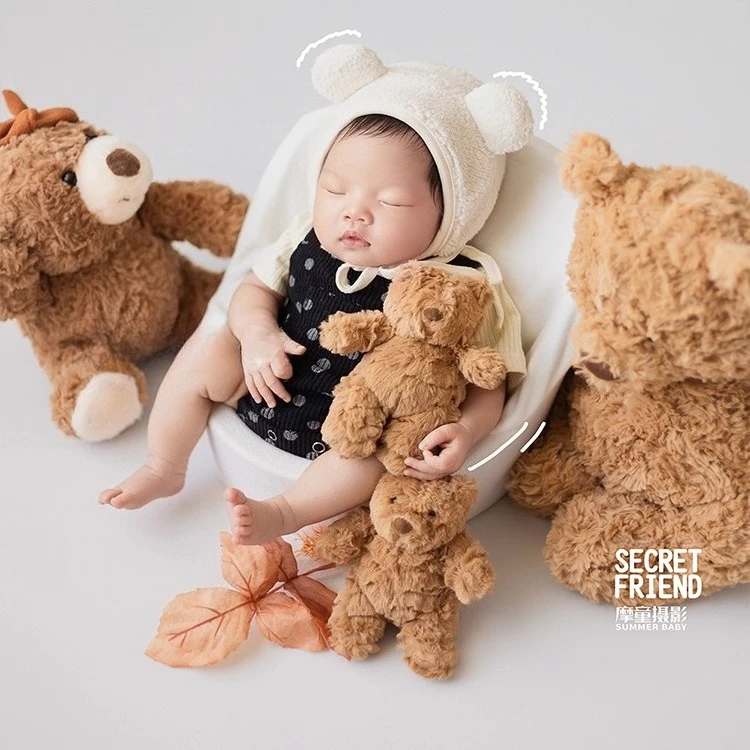 Newborn Photography Props Cute Bear Dolls Set Clothing with Hat Backdrop Photo Leaves Decors Accessories for Studio Photoshoot