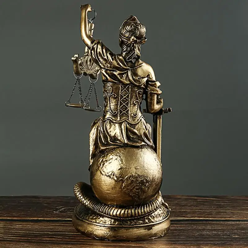 New Sitting Goddess Of Justice Ornaments Retro Antique Ornaments Creative Resin Crafts Living Room Office Home Decoration