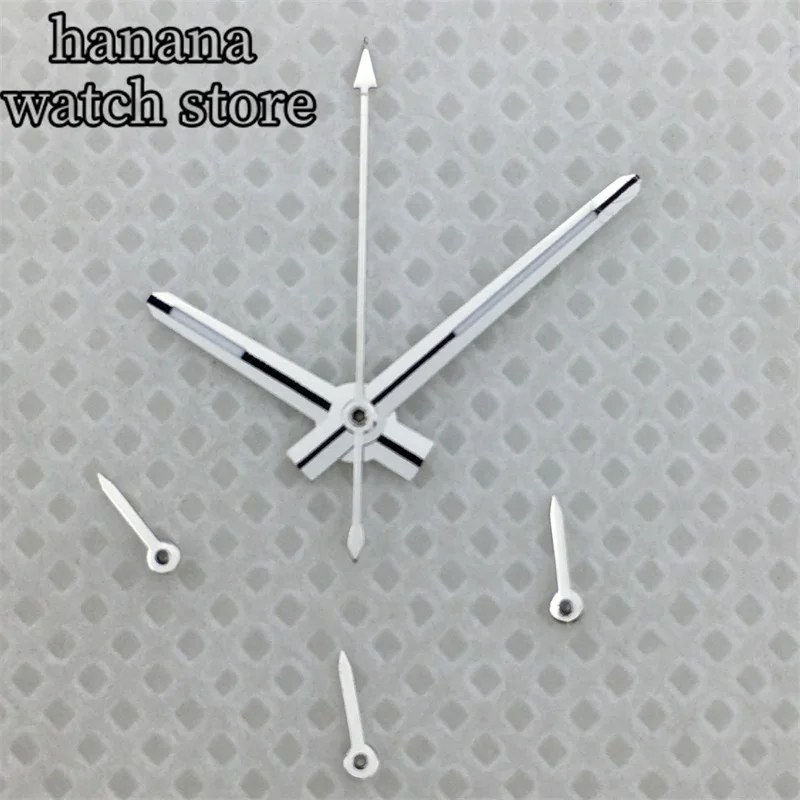 Le lancette VK63 in oro argentato e oro rosa sono adatte per sostituire le parti luminescenti C3 dell'orologio al quarzo con movimento VK63 VK64