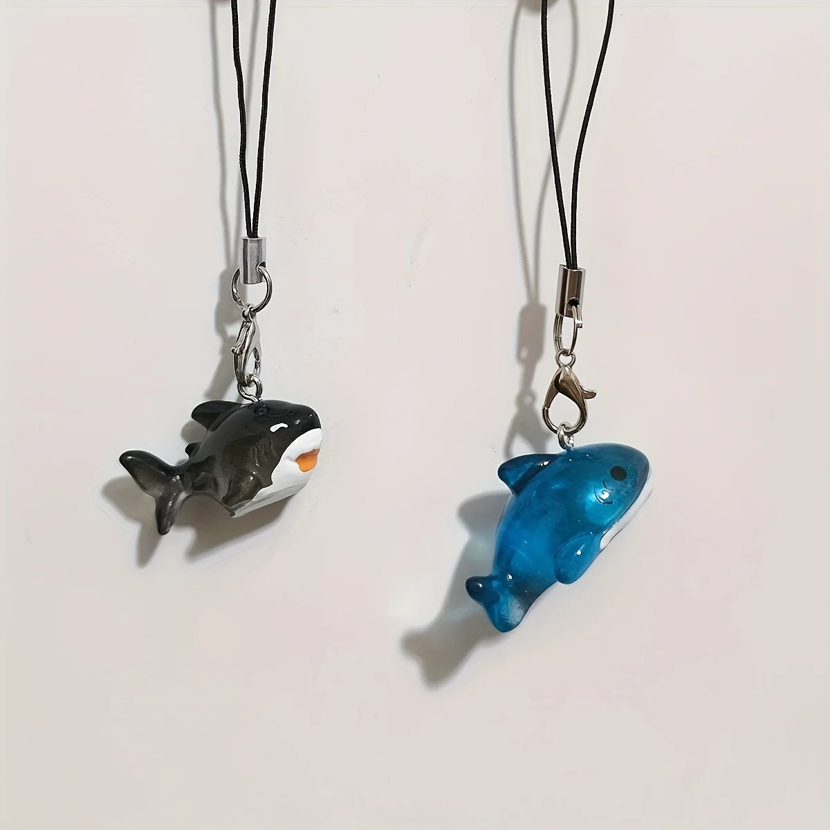 

Black and Blue Cute Creative Resin Shark Phone Chain Pendant, Phone Decoration Lanyard, Couple Gift