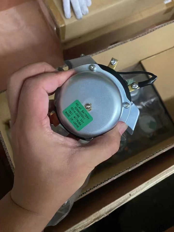 Excavator Power Relay Solenoid Valve Power Main Switch Start Ignition Switch Relay Parts