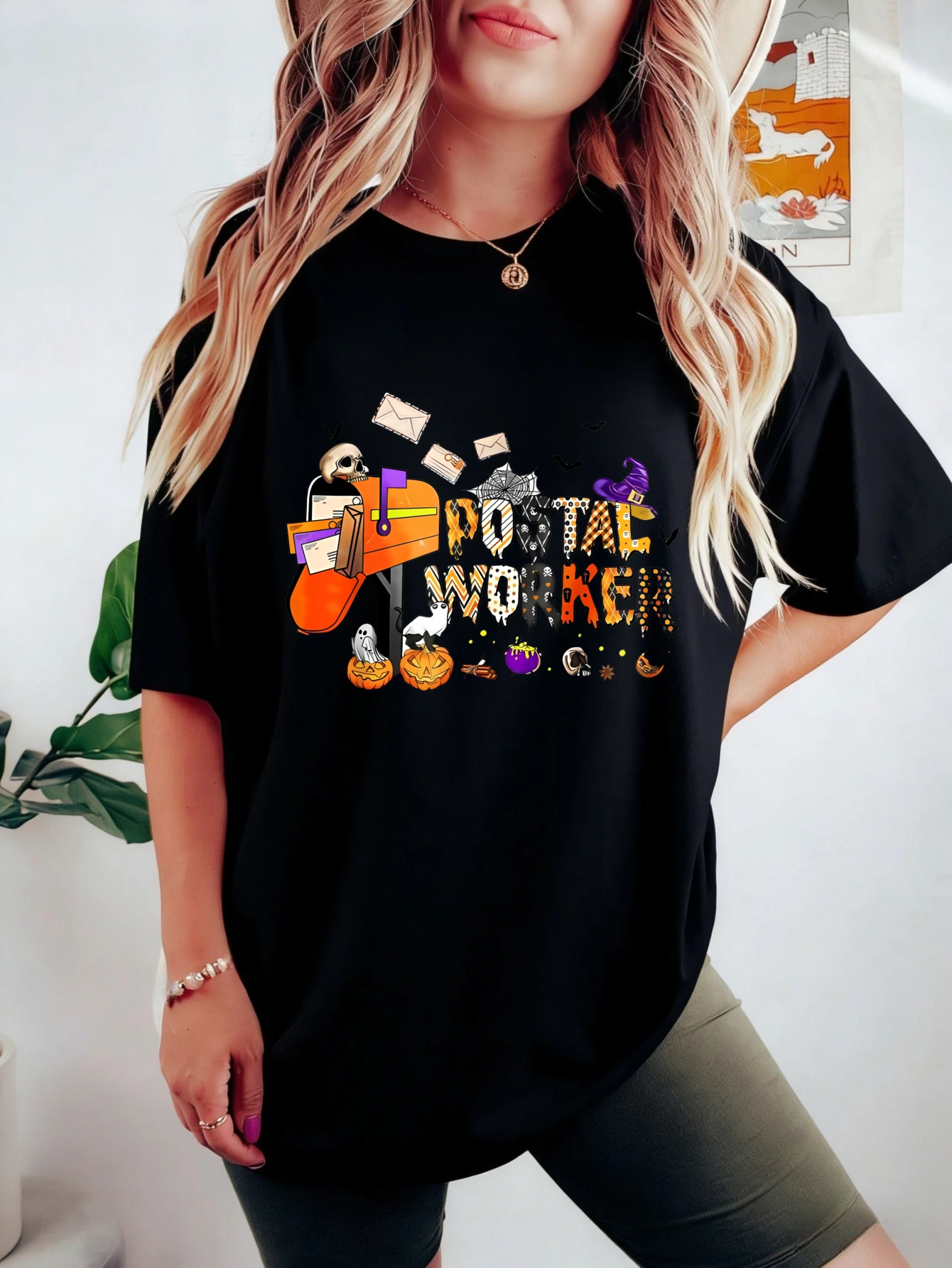 

Womens Oversized Cotton Graphic T Shirt, DO THE WORM Printed Summer Casual Short Sleeve Tshirt for Women - Gift for Her