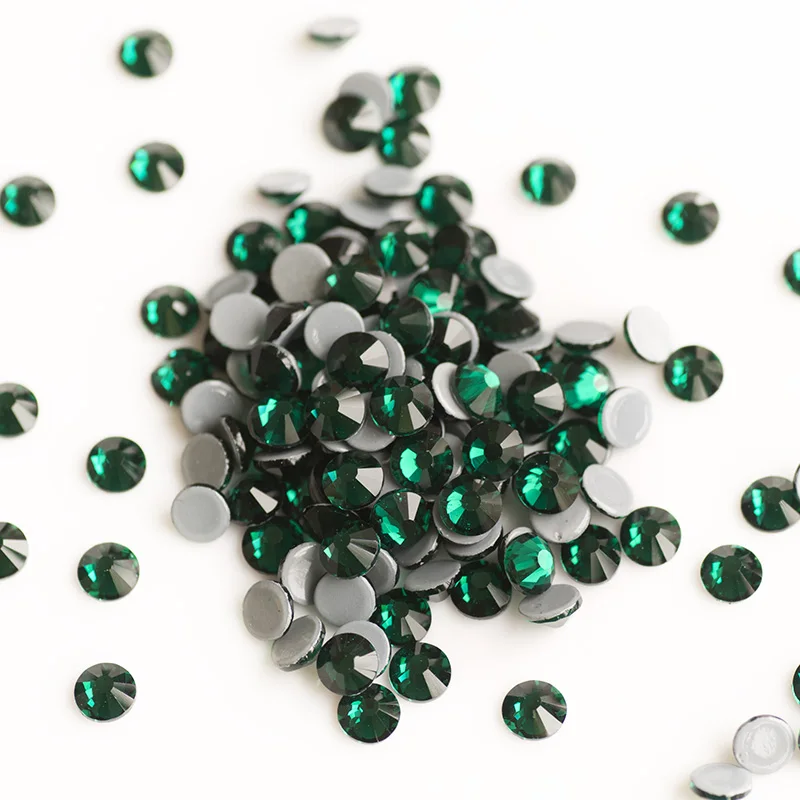 PUBRILEX Originalfarben Hotfix Strasssteine 14 Facetten Flache Rückseite Kristall Strass für Kleidung, Schuhe und Accessoires – Detail 9