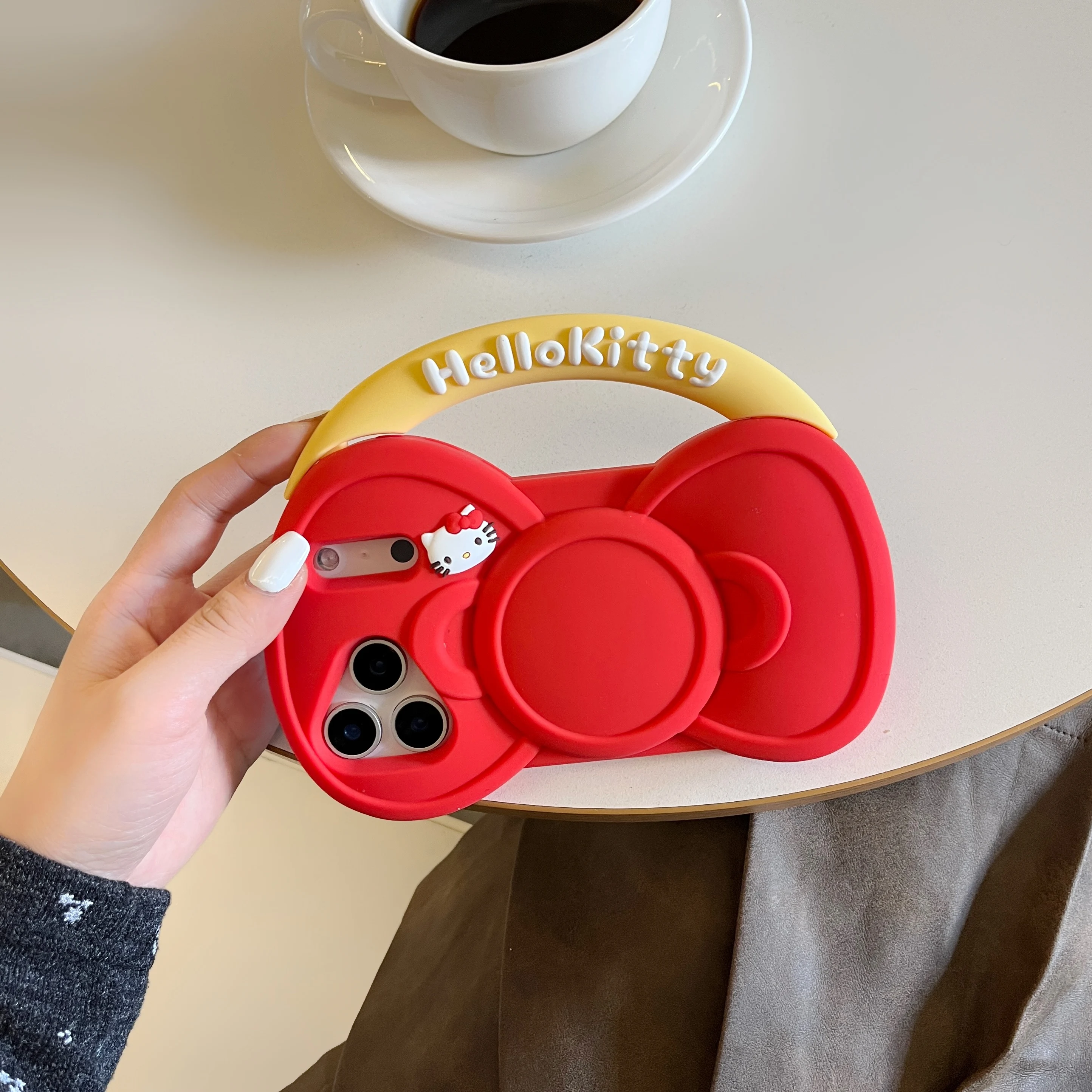 Funda cómoda antideslizante estereoscópica anticaídas para pajarita súper grande para iPhone17 16 12 13 14 15 Pro Max funda roja brillante