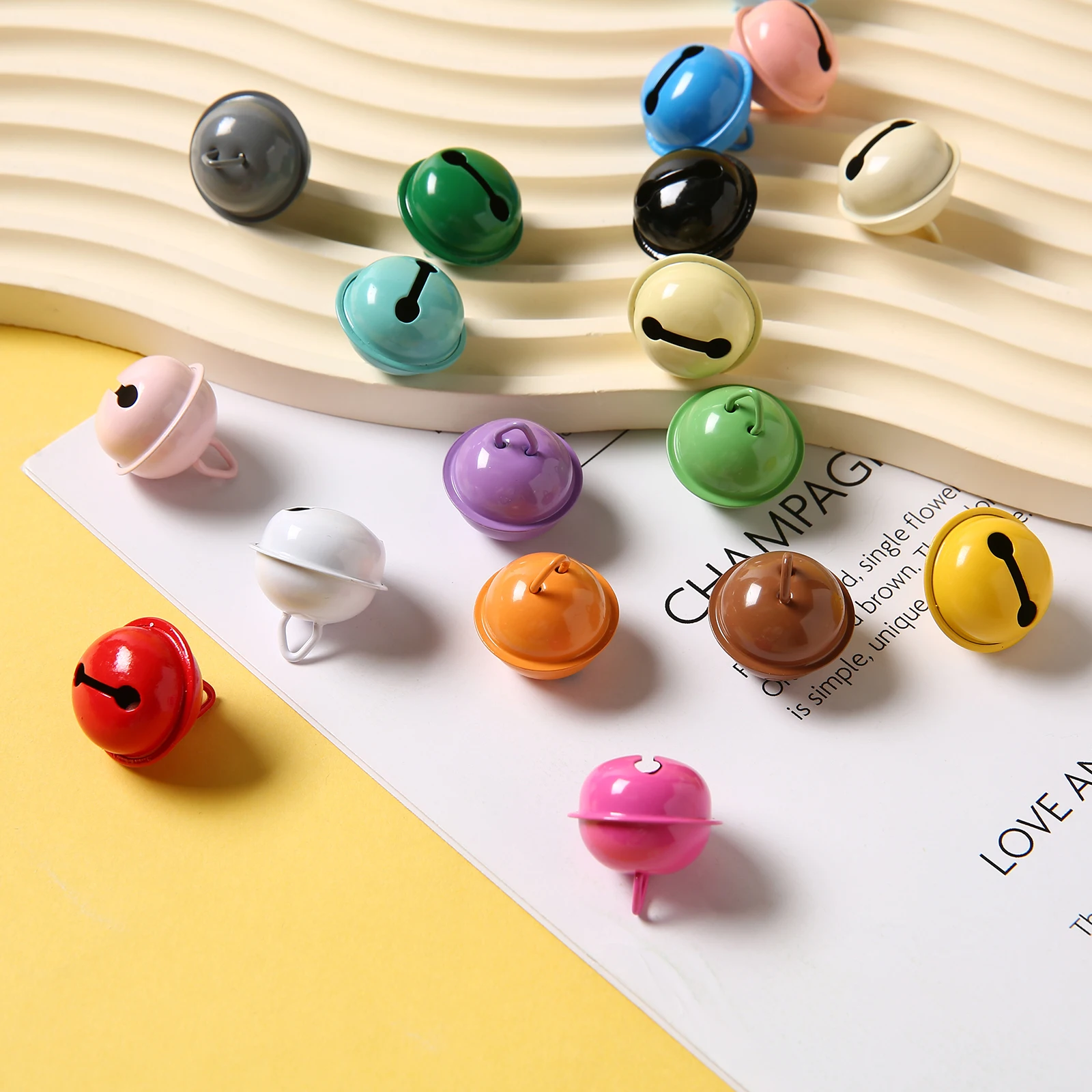 10/50/100PCS 22MM แฟชั่น Bell พวงกุญแจลูกปัด Keyrings จี้สําหรับรถ Key Holder กระเป๋าถือ DIY เครื่องประดับของขวัญน่ารัก