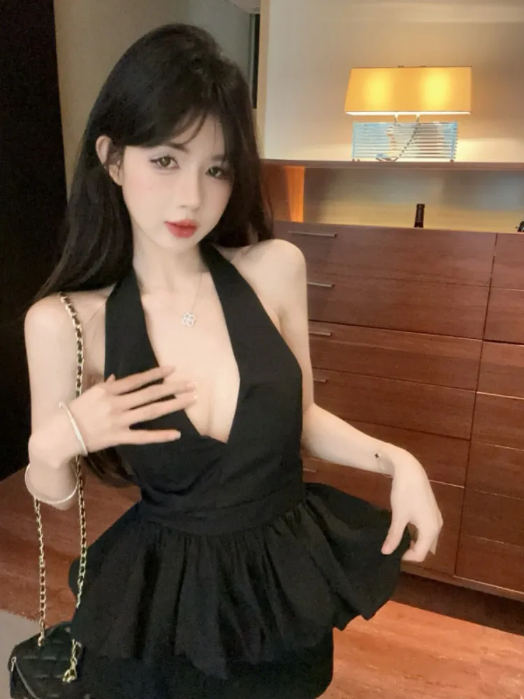 

Sexy Backless Black V-Neck Hanging Neck Vest Women's Summer Slim Waist Outerwear Design Pure Desire Bloom Top