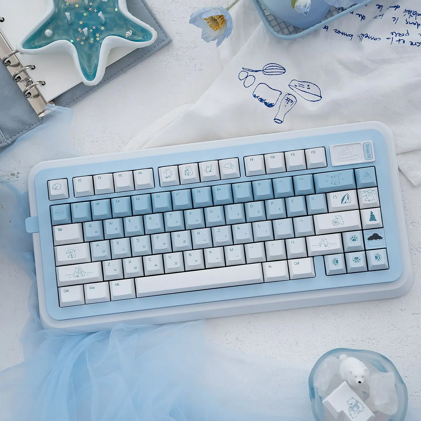 Polar Bear Theme Keycaps Dye‑Sub Blue White Gradient Cute Arctic Animal Custom Replacement Keycap Set for Mechanical Keyboard