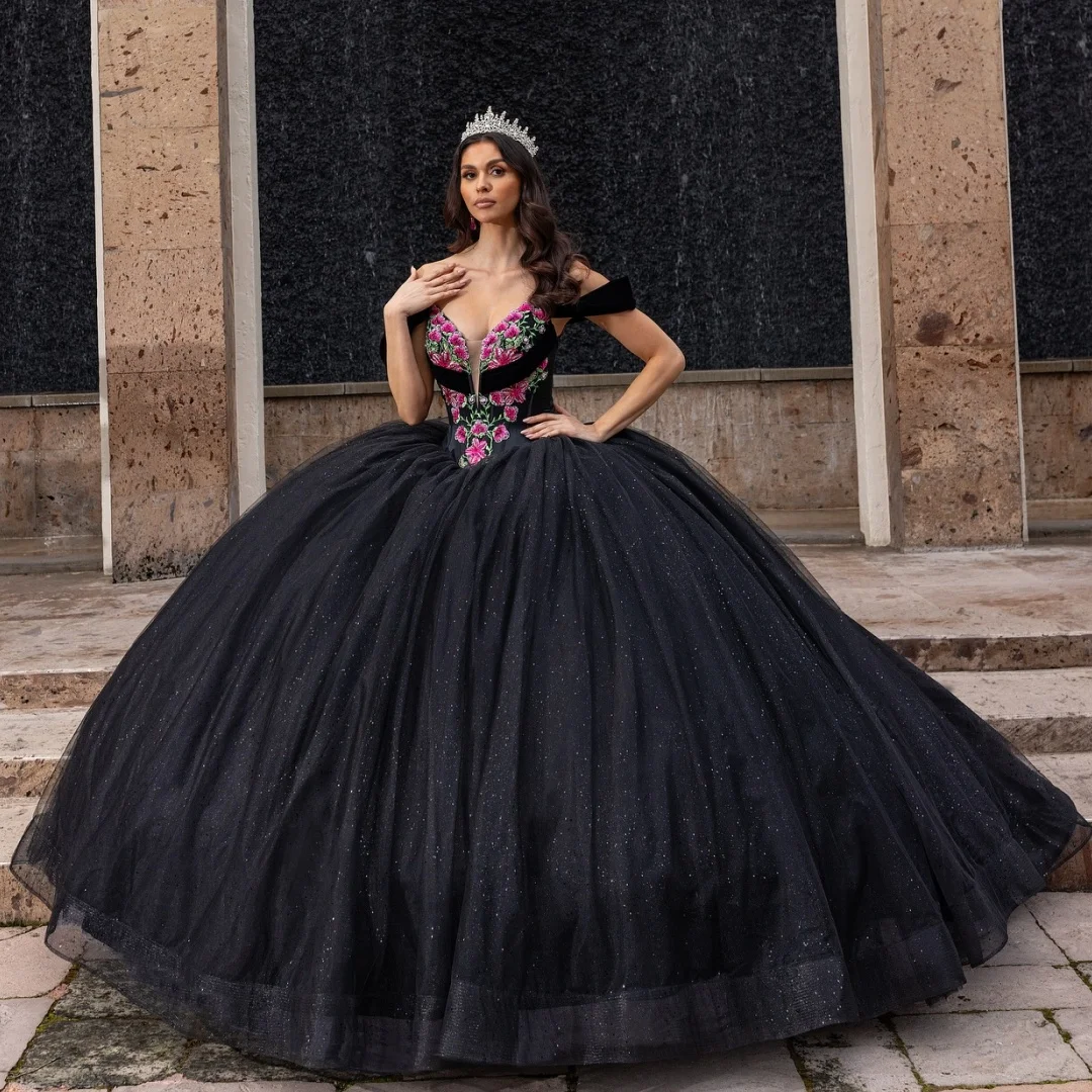

Glitter Ball Gown Evening Dresses Exquisite Embroidery Quinceanera Dress Tulle Off the Shoulder Pageant Gowns Customized