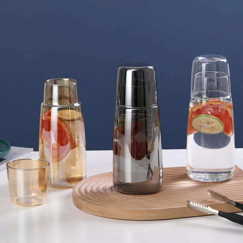 

Прикроватный ночной графин для воды со стеклянной чашкой, бутылка для полоскания рта, прозрачный стеклянный кувшин для спальни, тумбочка, ванная комната, кухня