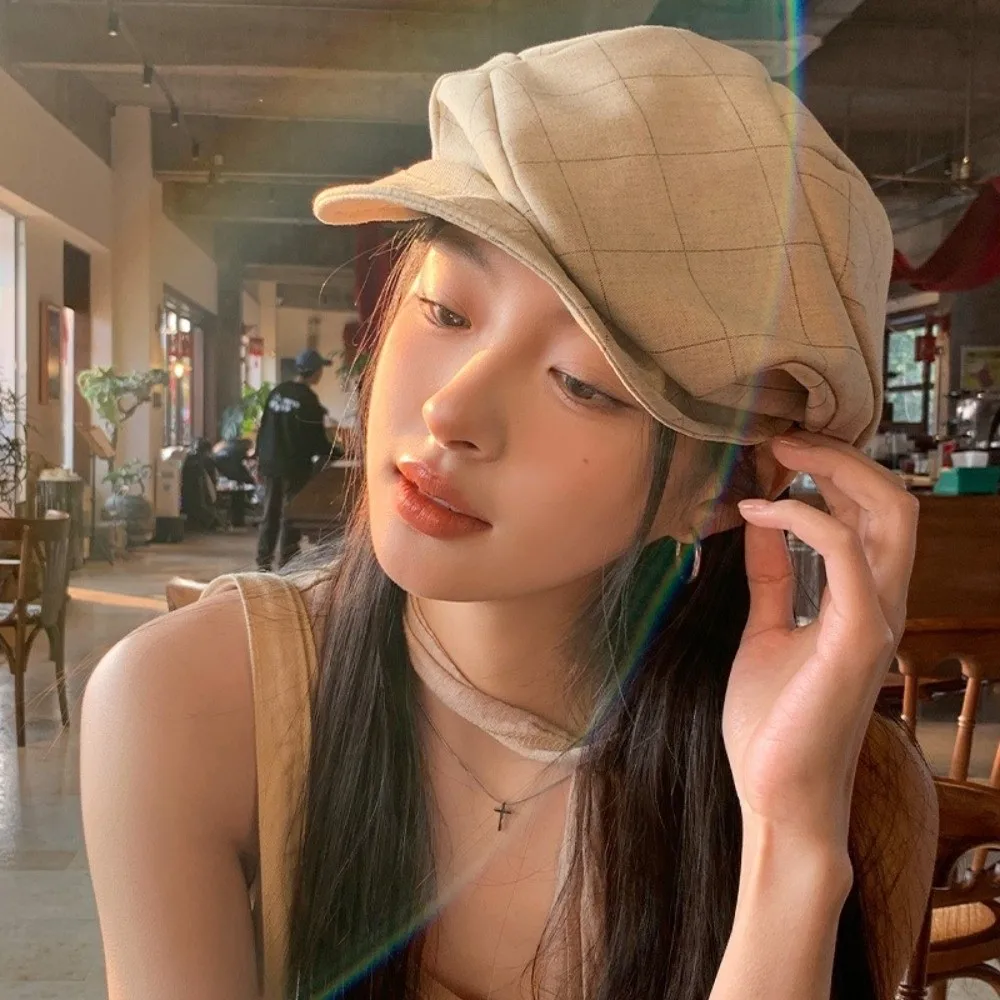 

Korean Vintage Plaid Beret Newsboy Visor Octagonal Cap Artist Cloud Peaked Hat Outdoor