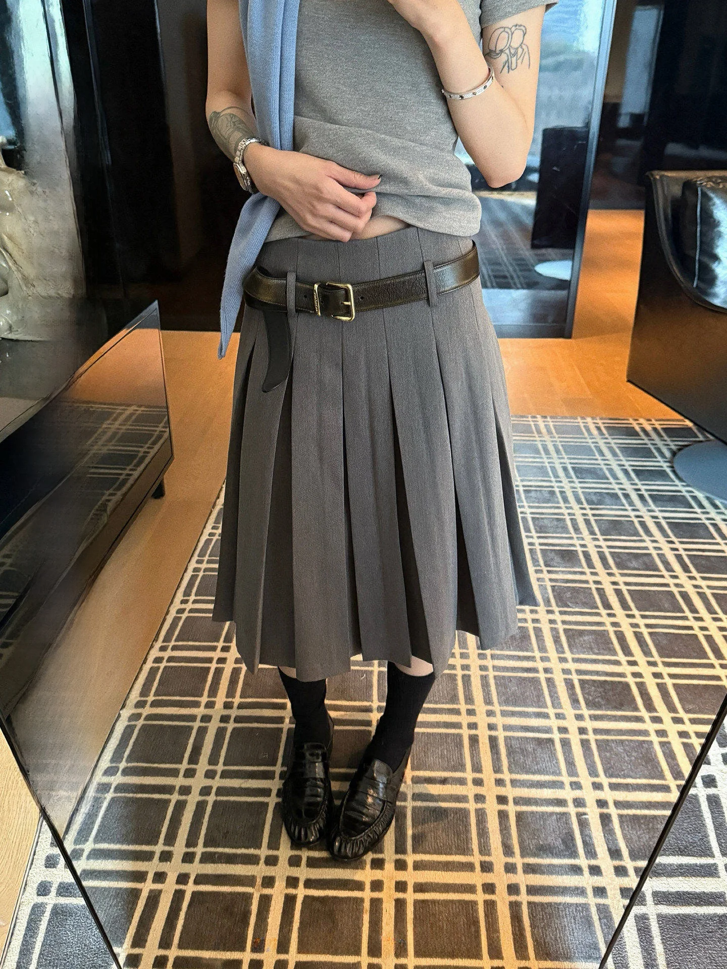 

Серая юбка-трапеция NingSi в деловом стиле, женская, с низкой талией, свободного кроя, утягивающая, длиной до колена, в корейском стиле, повседневная, модная