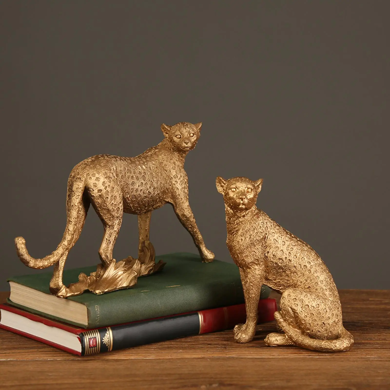 Retro Resin Cheetah Statue Figurine Panther Leopard Sculpture Table Desktop Decor, Captured Every Detail Decoration