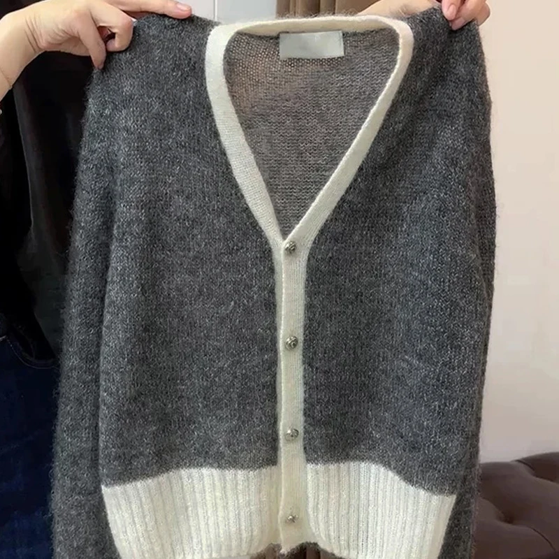 

Autumn Women's Premium Color Blocked V-neck Long Sleeved Wool Knitted Cardigan Sweater Casual Knit Short Jacket Winter Outerwear