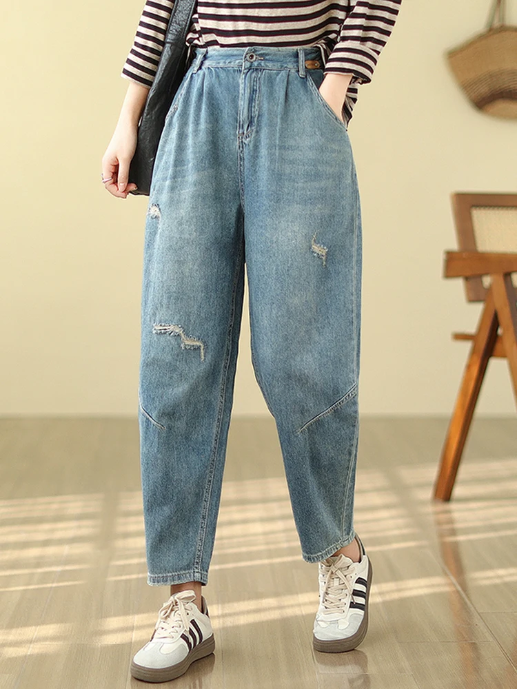 

Fashionable Washed Distressed Denim Jeans Women's Spring Summer High Waist Straight Leg Loose Fit Dad Pants Tear Hole Design