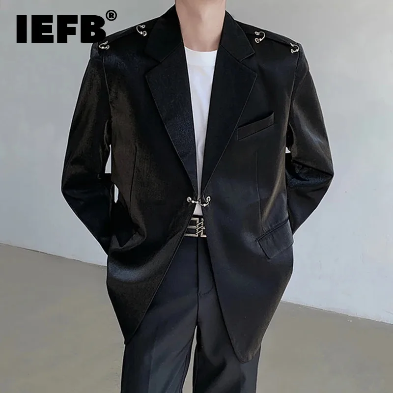 

IEFB 2024 Spring Men's Suit Jacket High Metallic Rivet Decoration Silhouette Shoulder Pad Loose Fit Solid Color Male Tops 9C5088