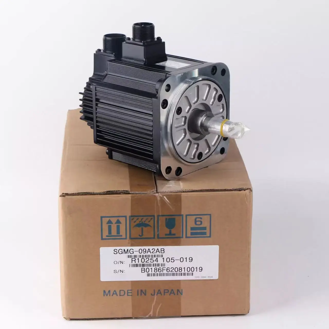 

New AC Servo Motor SGMG-09A2AB SGMG09A2AB 12 Months Warranty