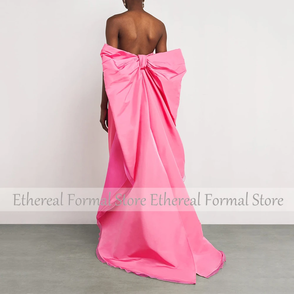 현대 Strapless 이브닝 가운 바닥 길이 공식 파티 드레스 Strapless 댄스 파티 드레스 활과 기차와 사우디 아라비아 드레스