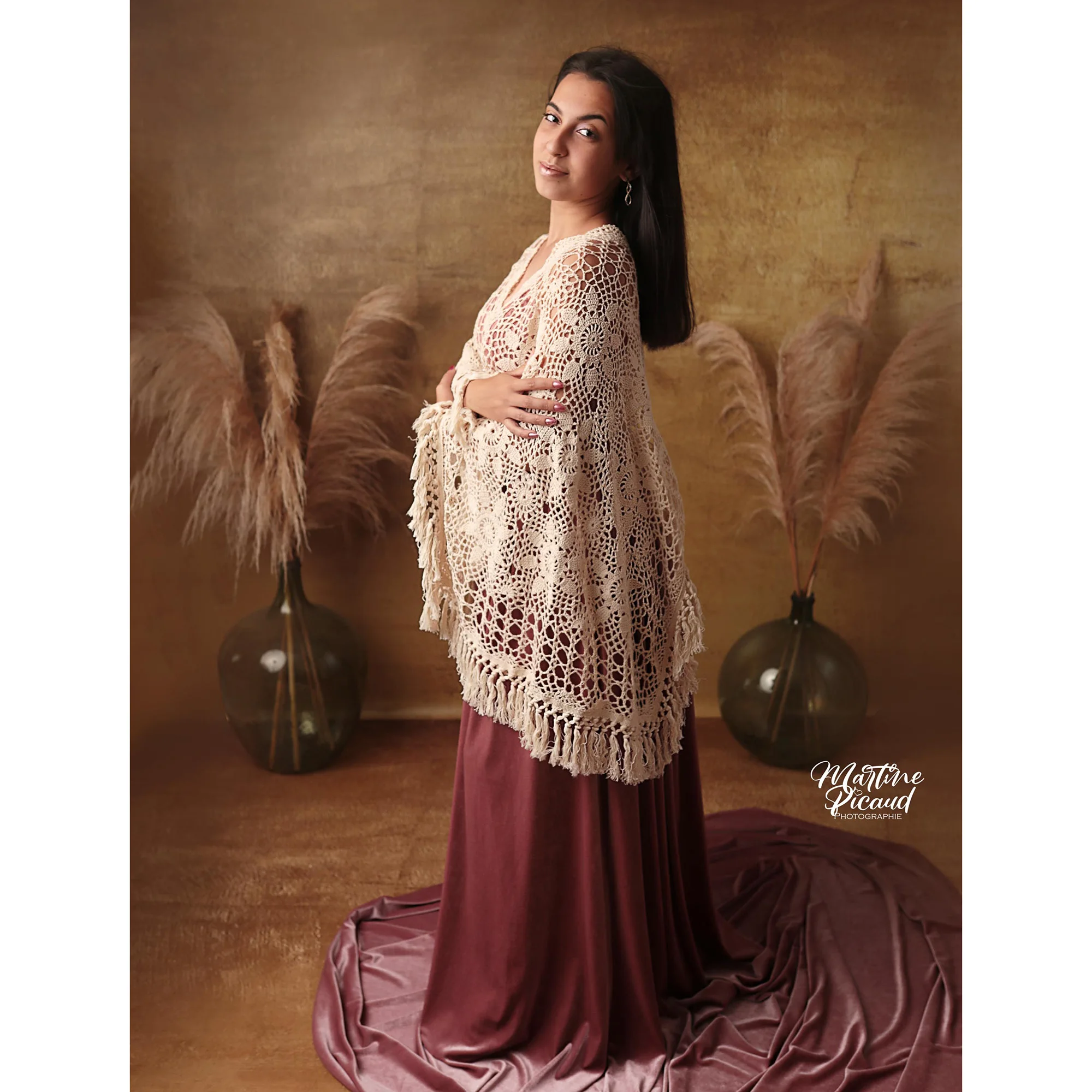 Don&Judy Crochet Lace Cape Velvet Maternity Gown V-Neck Tassel Trim Floor-Length Dress for Pregnancy Photoshoot Bohemian