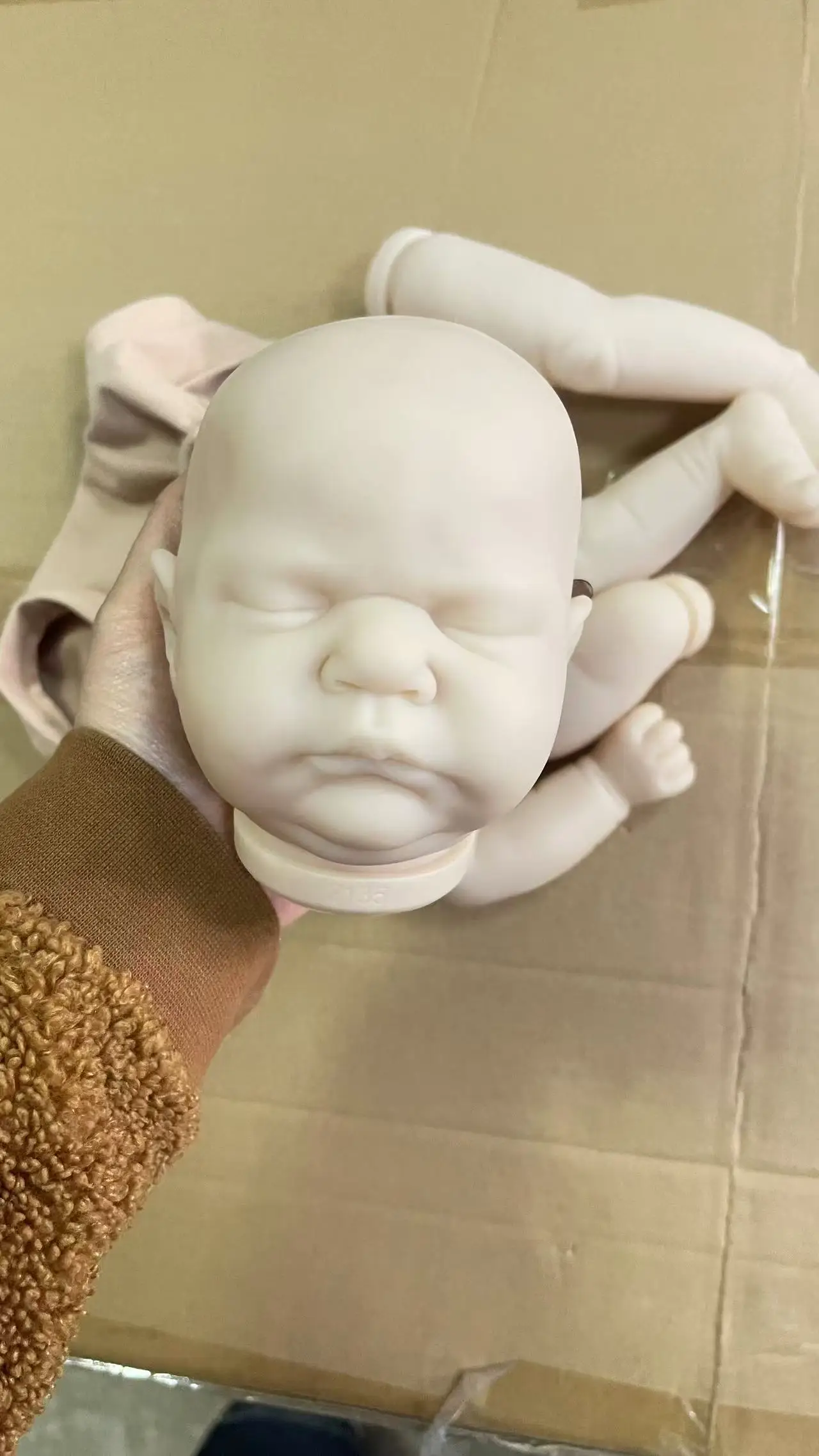 Kit bambola rinata 18 pollici Romilly Limited Edition realistico Soft Touch Kit bambola incompiuta con corpo non verniciato Bebe Reborn Kit