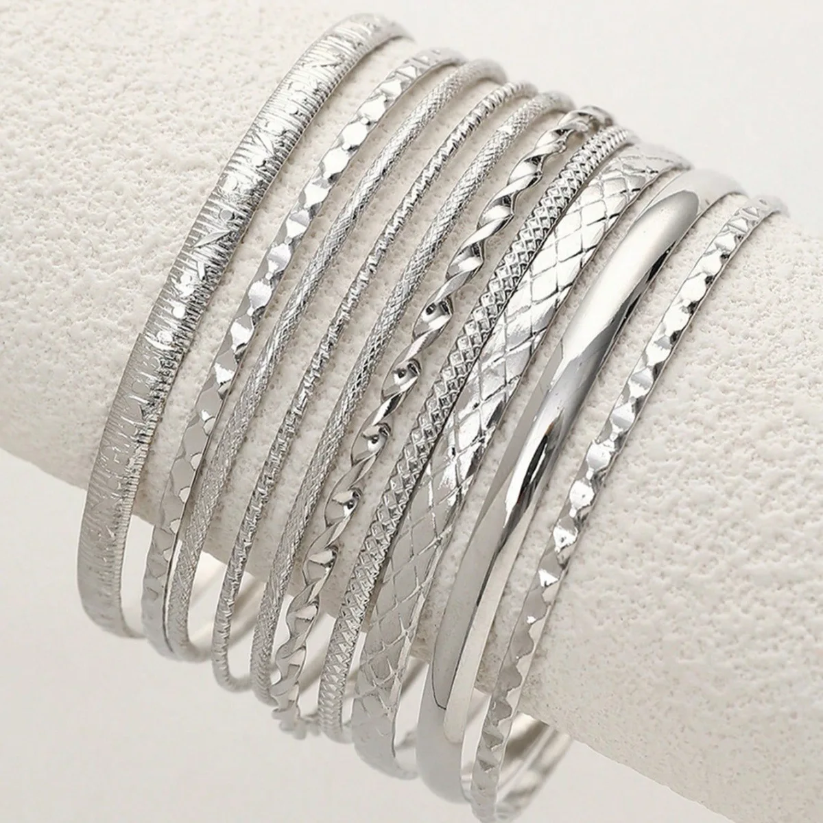10pcs Elegant Retro Women's Overlapping Bracelets Set, Daily Wear