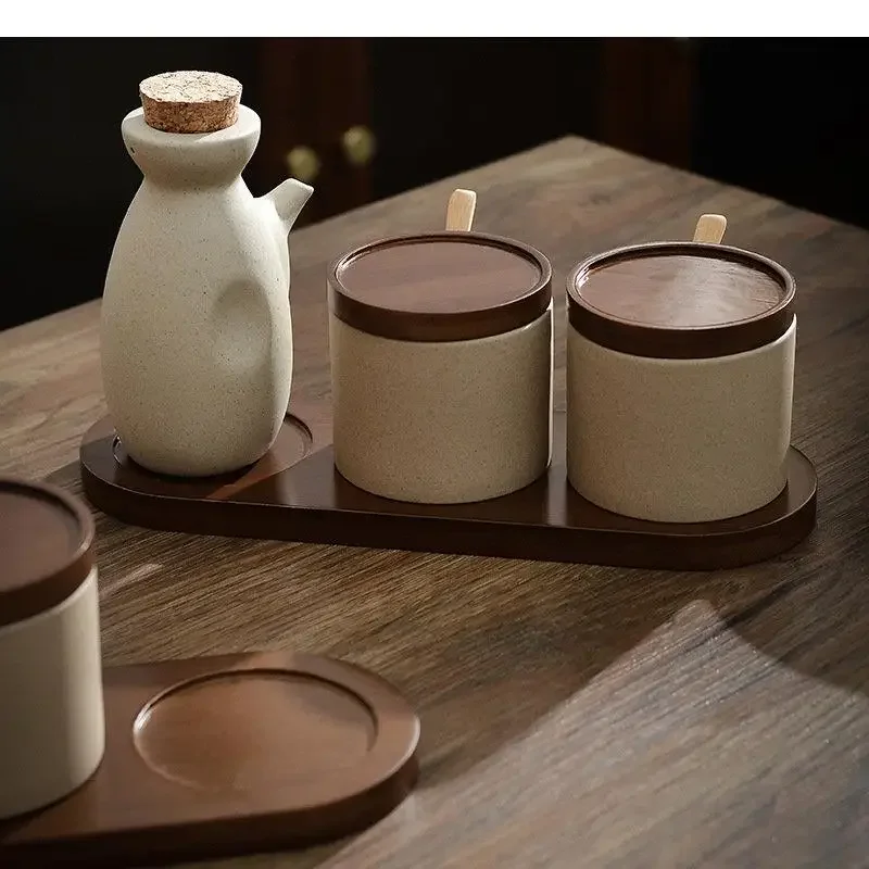 Simple Ceramic Oil Pot Kitchen Household Soy Sauce Vinegar Bottle Seasoning Bottles Jar with Lid Kitchenware Set
